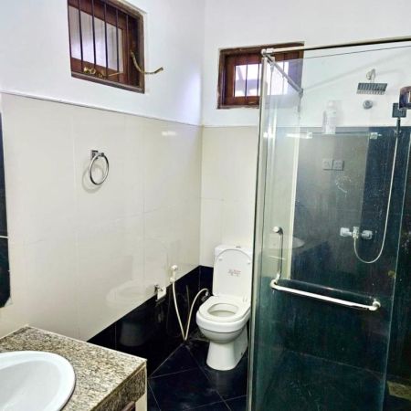 Bathroom -  ⭕️ (B154) House for Rent in Negombo