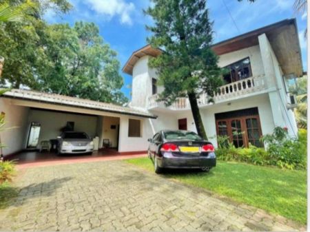 Living Room - House for Sale in Pelawatta – Battaramulla | 4 BR – 14.48 Perches | LKR 62 Million - KO-483