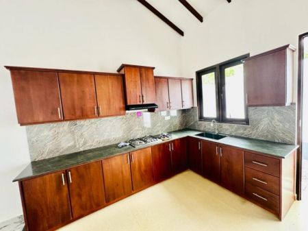 Kitchen - (MH214) 3 Bedroom house for sale in Athurugiriya for Rs. 18.50 million (negotiable)