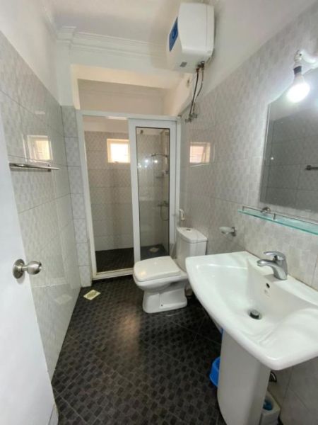 Bathroom - 3 Bedroom apartment for rent in Colombo 6 for Rs. 2.55 lakhs (Per Month)( PROPERTY CODE 102C )