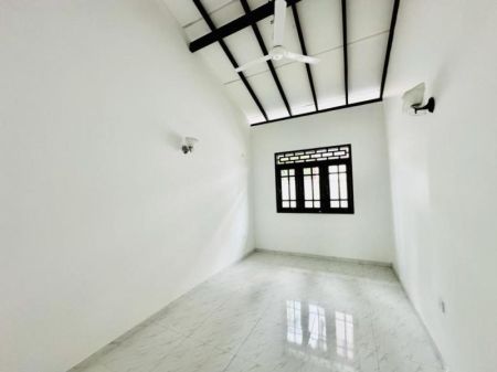 Living Room - (MH213) 3 Bedroom house for sale in Athurugiriya for Rs. 18.50 million (negotiable)