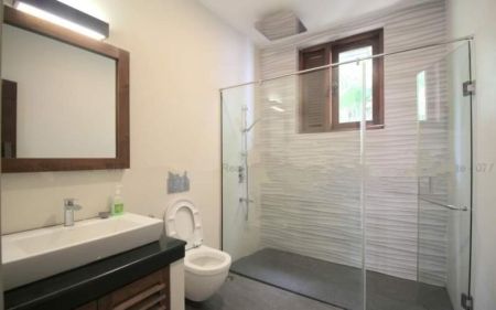 Bathroom - Spacious Family Home for Sale in Nugegoda