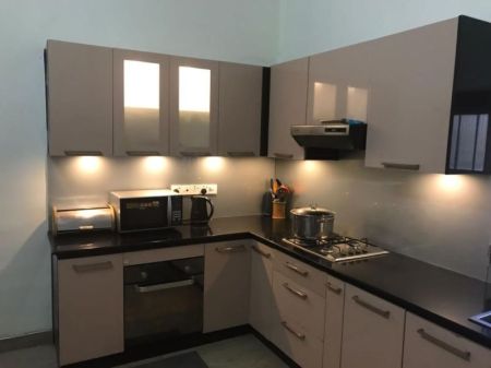 Kitchen - Stunning 5 Bedrooms 2 Story House for Rent in Colombo 3