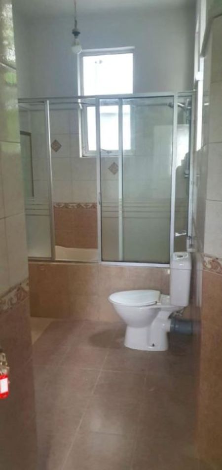 Bathroom - Luxury 2-Story House for Sale in Nugegoda