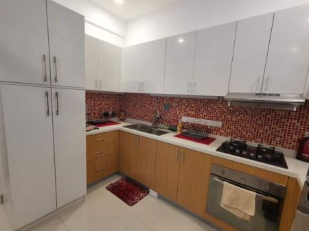 Kitchen - 3 Bedroom Apartment for Sale in King's Garden Residencies