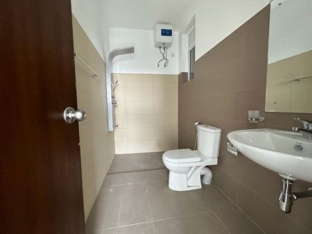 Bathroom - Span Tower/02beds/brand new/for sale in Moratuwa 