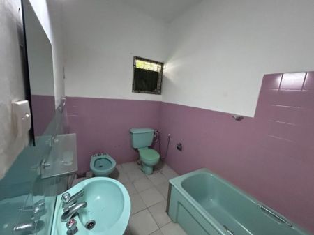 Bathroom - Land & House for Sale in Colombo 05 , Off Jawatta Road