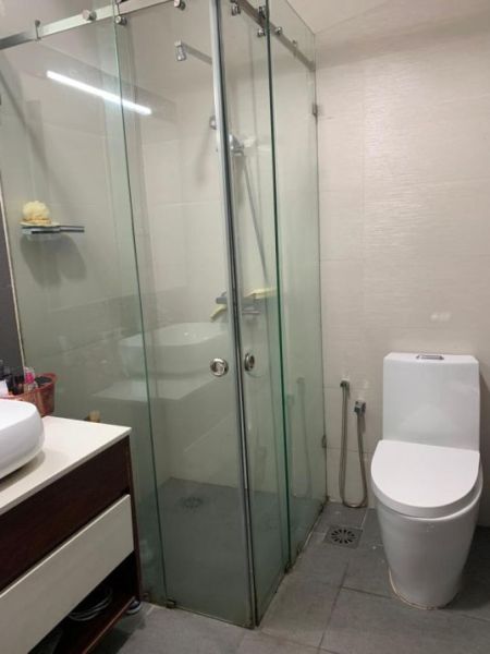 Bathroom - 3 Bedroom apartment for sales in Colombo 3 for Rs. 78 million (Total)