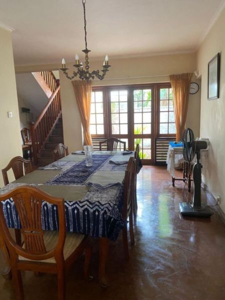 Dining room - 3 Bedroom house for sales in Madiwela for Rs. 50 million (negotiable)