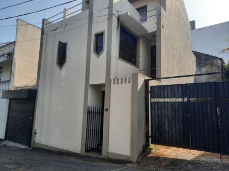 Kitchen - House for Sale in Colombo 5 