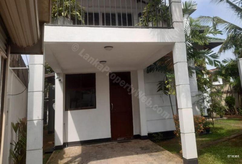 Mount Lavinia House for sale/rent