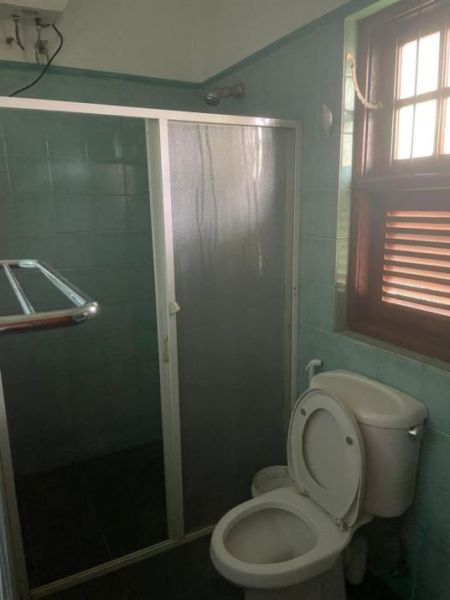 Bathroom - 04 Bedroom Semi Furnished 02 Storied House for Rent in Colombo 03 (A3373)