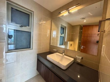 Bathroom - Urgent sale 3 bedroom apartment for sale in Prime Grand, Colombo 07