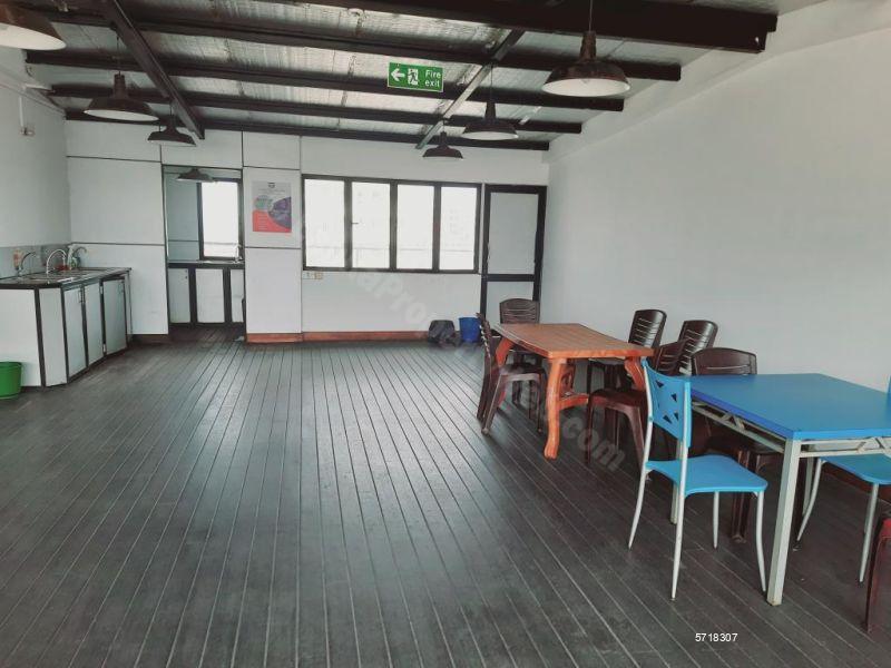  Commercial for sale/rent