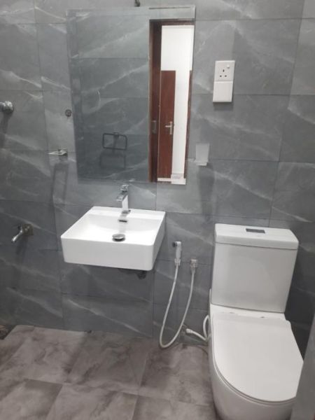 Bathroom - 2 Bedroom APARTMENT for RENT - Mount Lavinia - Rs. 80,000 (Per Month)