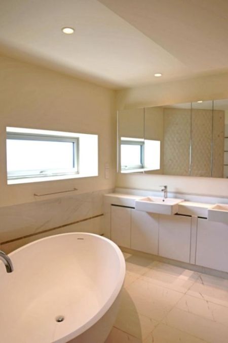 Bathroom - Sky-High Luxury: Stunning 5-Bedroom Penthouse with Panoramic Views at Cinnamon Life , Colombo 2 