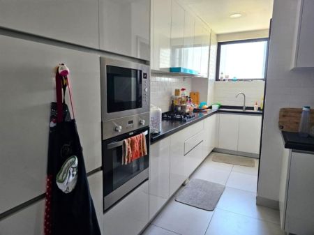 Kitchen - Spacious Duplex Apartment for Rent in Park Heights, Colombo 5!