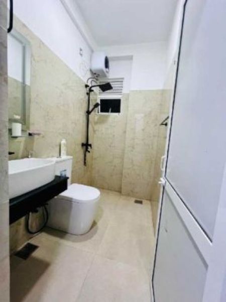 Bathroom - Apartment for sale in Mount Lavinia 