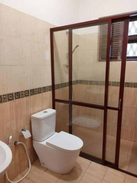 Bathroom - 4 Bedroom house for sale in Malabe for Rs. 47.50 million (negotiable)