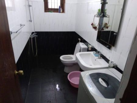 Bathroom - House For Rent In Boralesgamuwa  (file No 1740a/2) Off Embillawatta Road 