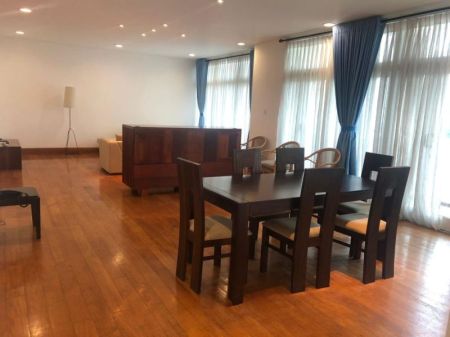 Dining room - 3 Bedroom apartment for rent in Colombo 3 