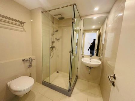 Bathroom -  ⭕️ (S743) Apartment For Sale in Fairway Urban Homes Battaramulla