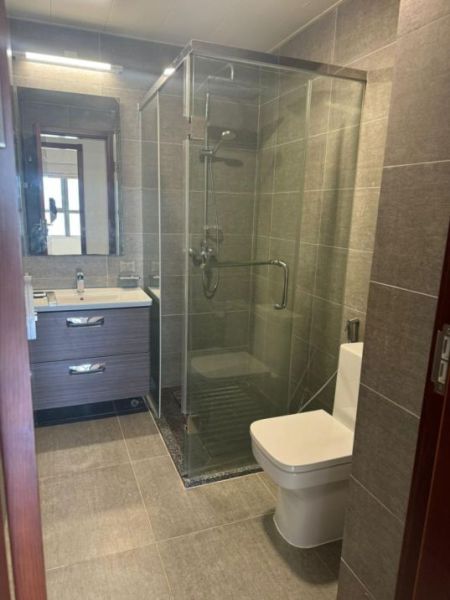 Bathroom - 2 Bedroom Apartment for Sale in Astoria, S1667