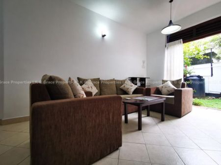 Living Room - House for Rent in Colombo 05