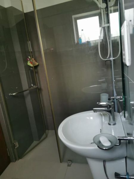 Bathroom - Apartment For Sale In Athurugiriya (file No 2234a/1) 