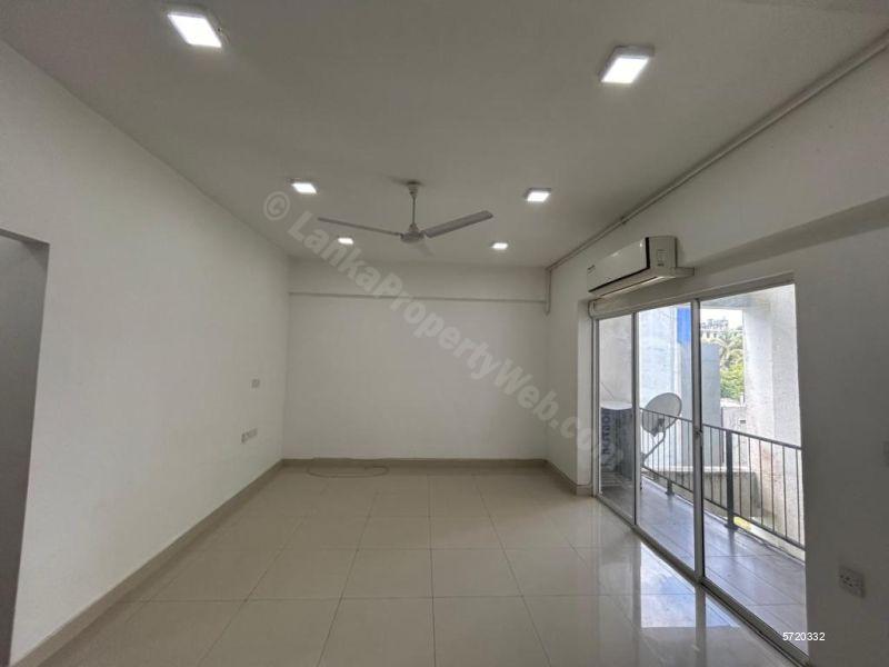 Thalawathugoda Apartment for sale/rent