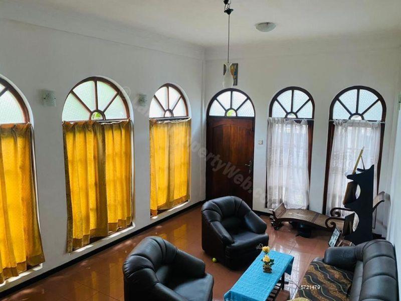 Nugegoda House for sale/rent