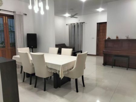 Dining room - Furnished 04 Bedroom House for Rent in Rajagiriya 