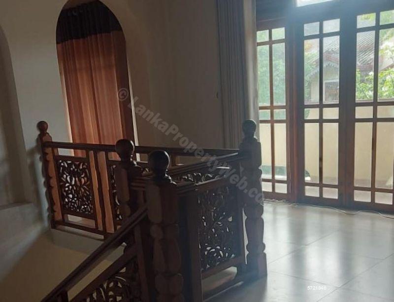 Nugegoda House for sale/rent