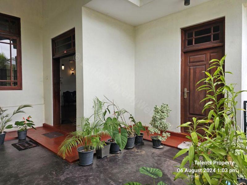 Battaramulla House for sale/rent