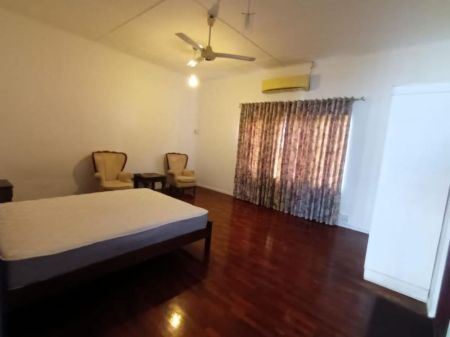 Bedroom - Luxury house for rent in Elibank Road, Colombo 5 with swimming pool 