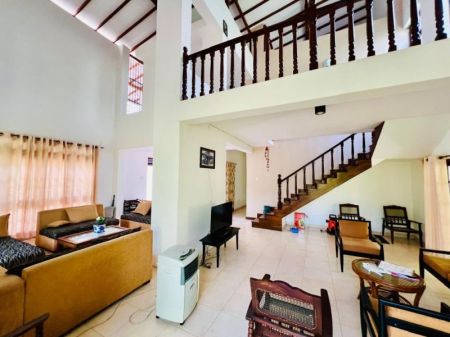 Living Room - (SE1064) 4 Bedroom house for sale in Thalawathugoda for Rs. 83 million (negotiable)