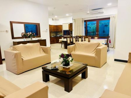 Living Room - (SE337) Stunning 4 Bedroom House for Sale in Thalawathugoda - Furnished!