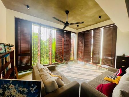 Living Room - (SE814) 5 Bedroom house for sale in Thalawathugoda for Rs. 75 million (negotiable)