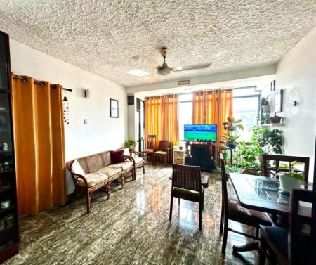 Living Room - 2 Bedroom Apartment for sale in Mount Lavinia for Rs. 26 million