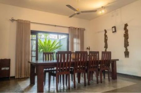 Dining room - 4 bedroom house for sale in Nugegoda  Ready to move in!