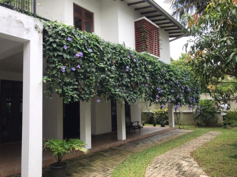 Battaramulla House for sale/rent