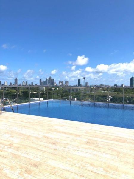 Pool - Short terms rental Apartment @Colombo04