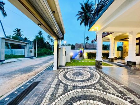 Pool - (SE648) 5 Bedroom house for sale in Negombo for Rs. 199 million (negotiable)