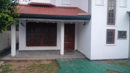 Pool - House For Sale In Kottawa (temple Road) 