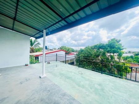 Pool - (SE854) 5 Bedroom house for sale in Battaramulla for Rs. 50 million (negotiable)