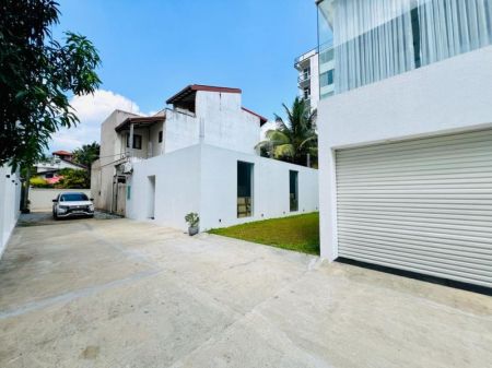 Pool - (SE902) 4 Bedroom house for sale in Nugegoda for Rs. 125 million (negotiable)