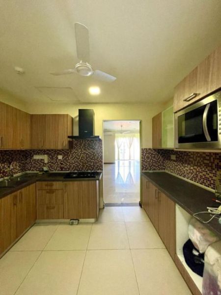 Kitchen - Trillium - 03 Bedroom Unfurnished Apartment for Sale in Colombo 07 (A2116)-SOLD