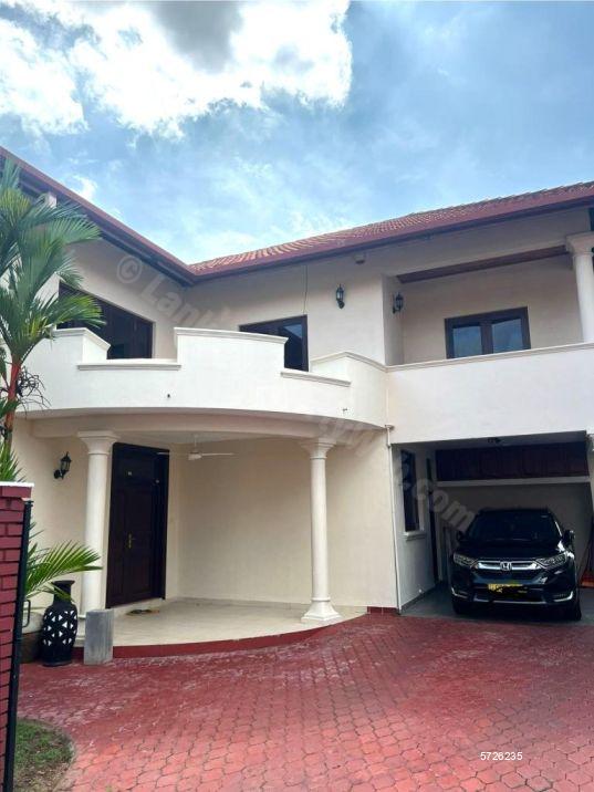 Dehiwala Villa for sale/rent