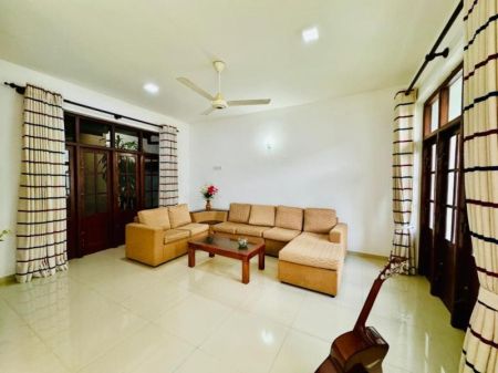 Pool - (SE1090) 5 Bedroom house for sale in Pita Kotte for Rs. 129 million (negotiable)