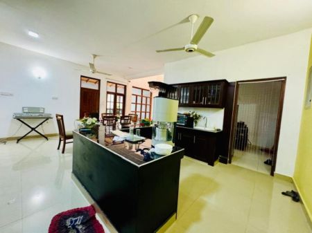 Kitchen - (SE1090) 5 Bedroom house for sale in Pita Kotte for Rs. 129 million (negotiable)